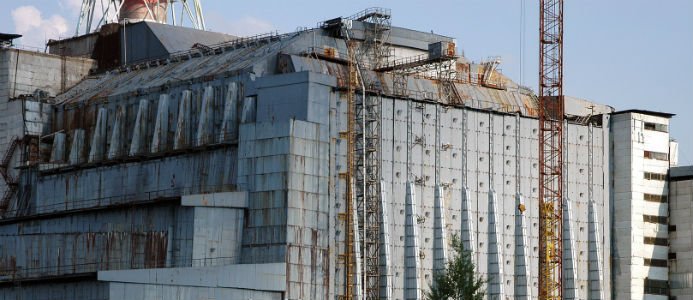 Hög risk för strålning när sarkofog monteras ned
