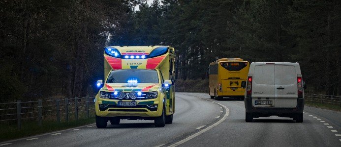Snickare död i olycka med lastmaskin