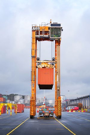 APM Terminals först ut med 4High grensletruckar