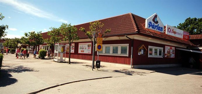 Kungsleden säljer fem fastigheter