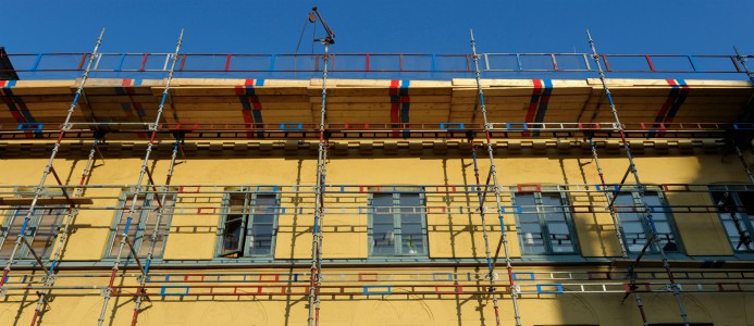 Krävs på 800 000 kronor för felaktig upphandling