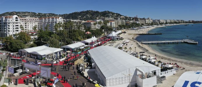 Fastighetsmässa ställer in