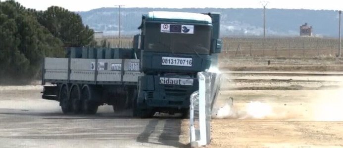 Säkrare vägräcken