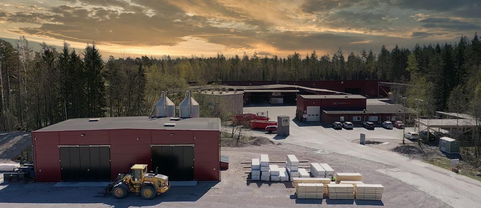 Woodsafe bygger länets största takmonterade solcellsanläggning