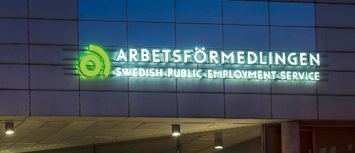 Varslen stiger men fler får jobb