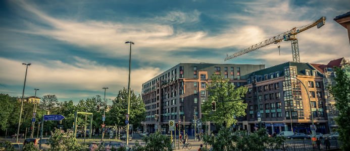 Möjligt med frysta hyror i bostadsbristens Berlin