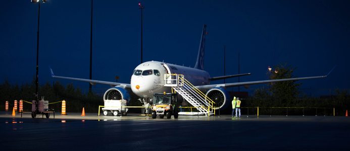 Flygbolaget sänker utsläppen med 40%