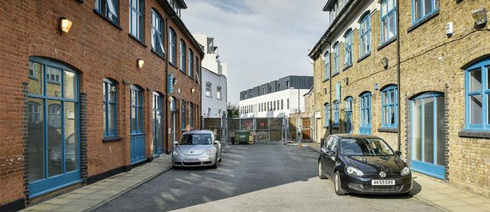 Brunswick förvärvar fastigheter i London