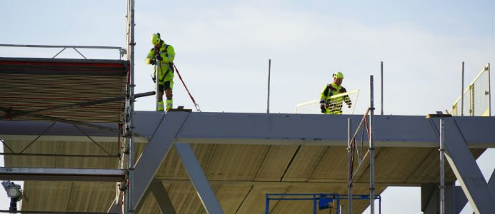 Stopp på flera byggen – miljoner går förlorade