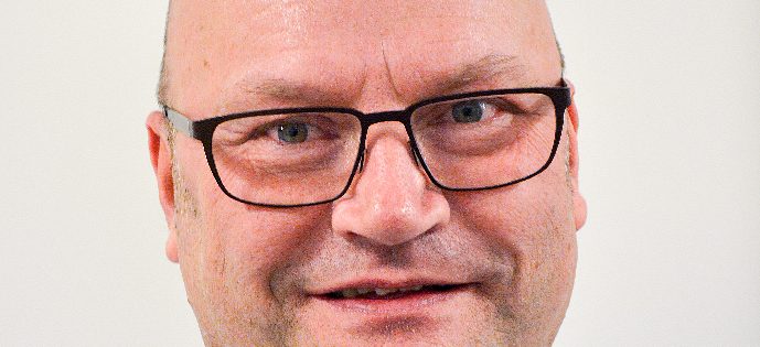 Nytt uppdrag för tung träprofil