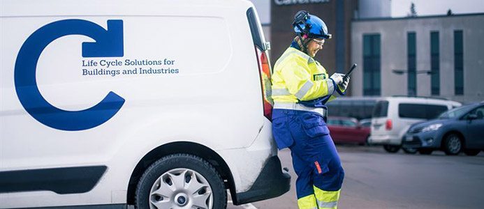 Installationsjätten skär ner