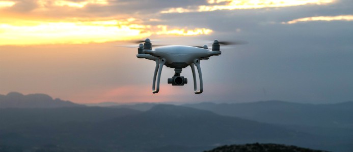 Utreder drönartransporter av passagerare och gods