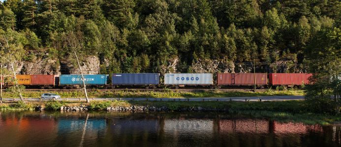 Superlångt tåg provkörs