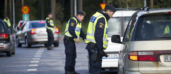 Regeringen vill se tuffare kontroll av lastbilstrafiken