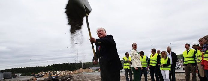 Göran Persson lyfter spaden för biogas