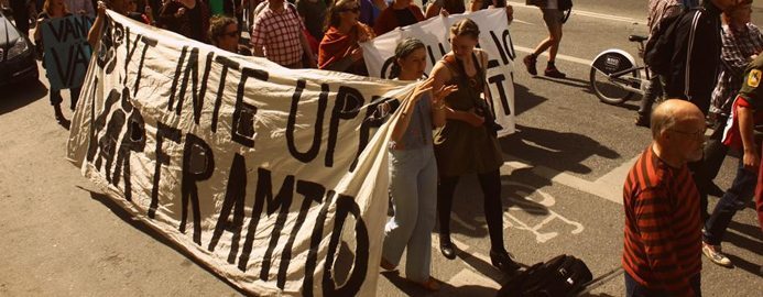 500 demonstrerade mot gruvboomen