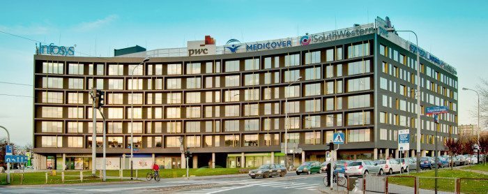 Skanska säljer kontor i Polen