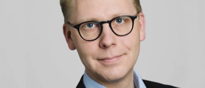 SL agerar efter dyra konsulter