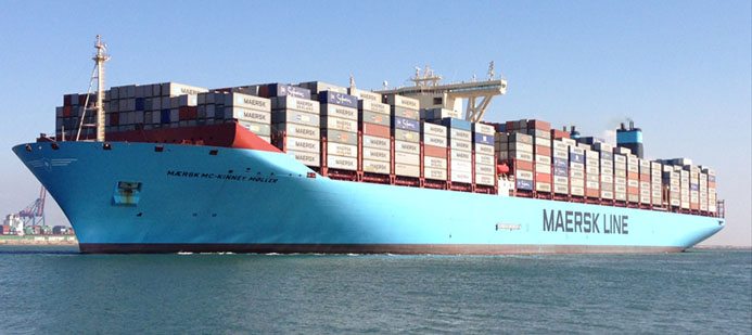 Världens största containerfartyg på besök i Göteborg