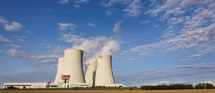 Förenade Arabemiratens första kärnkraftverk i drift