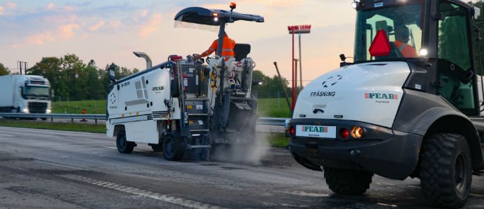 Eco-asfalt läggs på vägarna