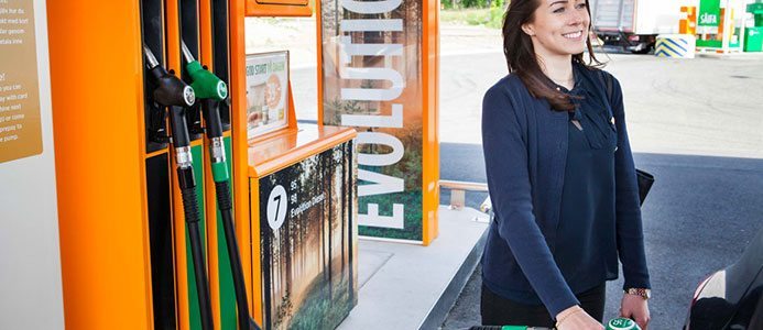 Preem lanserar bensin med mer förnybart