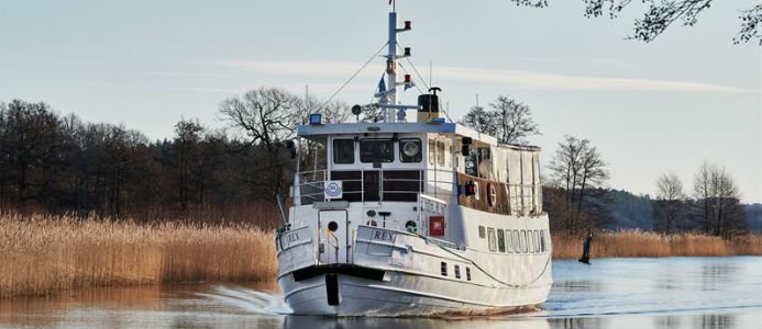 83-åring rustas med elhybridmotor
