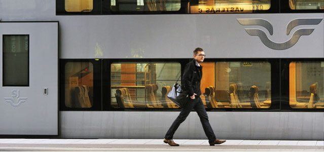 SJ förbättrar årsresultat