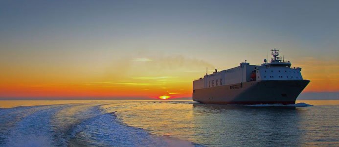 Inför ny avgiftsmodell och höjer avgifterna