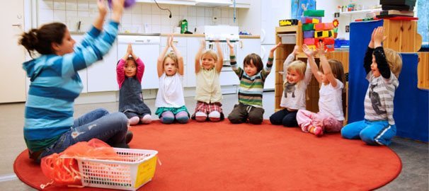 SRA slår tillbaka mot SVT:s nyhetssändningar om ”baracker”