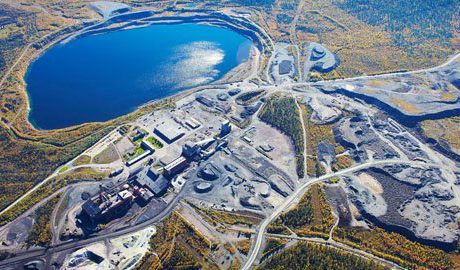 Nu vrider LKAB på kranen och startar tömningen