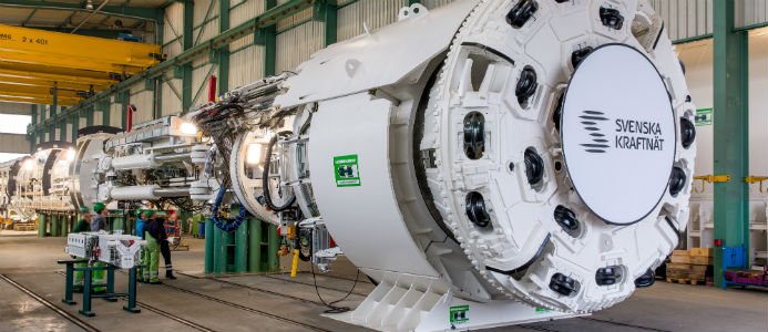 Megaborr tar sig an milslång tunnel