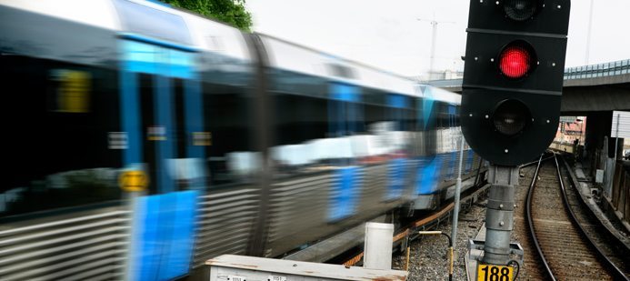 Avslöjandet om Nackautbygganden gör att S kräver svar från M