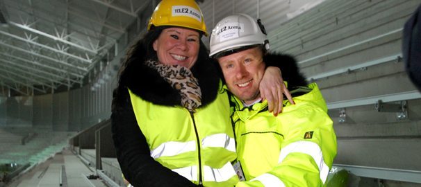 Första stolarna på plats i nya Tele2 Arena