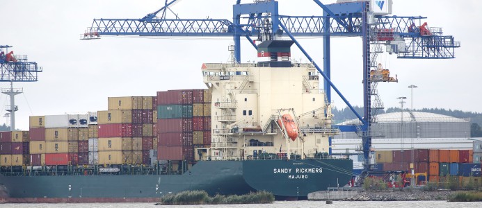 Så ska mer avfall transporteras sjövägen