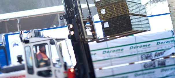 Högt tryck på tryckta trävaror