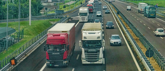 ”Yrkesförarna kör för fort”