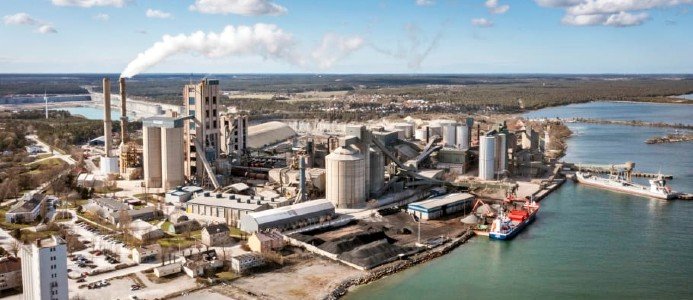 Cementas tillstånd förlängs